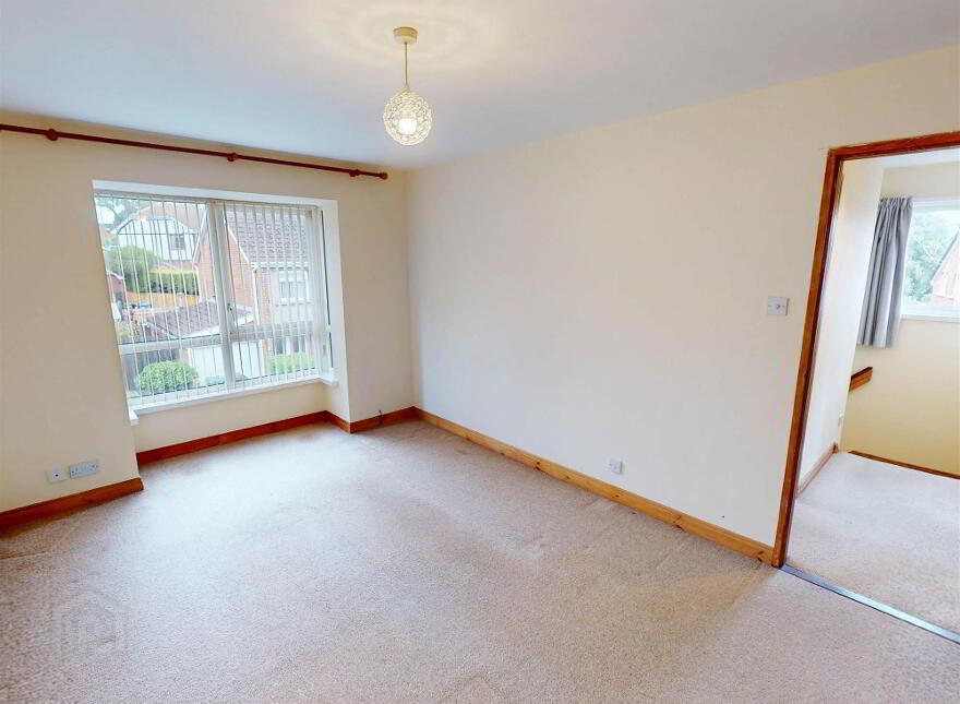 2 Llewellyn Court, Lisburn, BT27 4BB