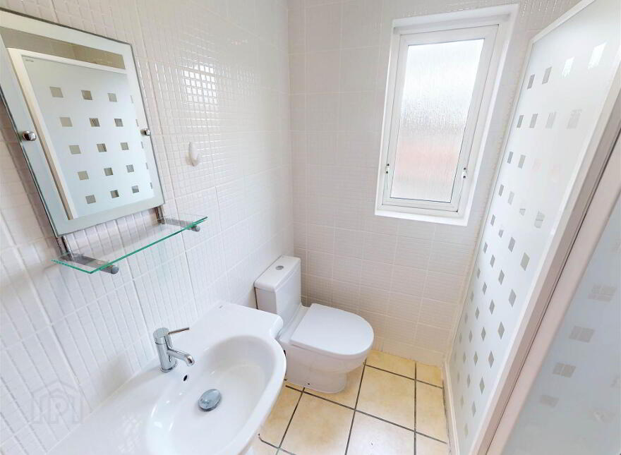 2 Llewellyn Court, Lisburn, BT27 4BB