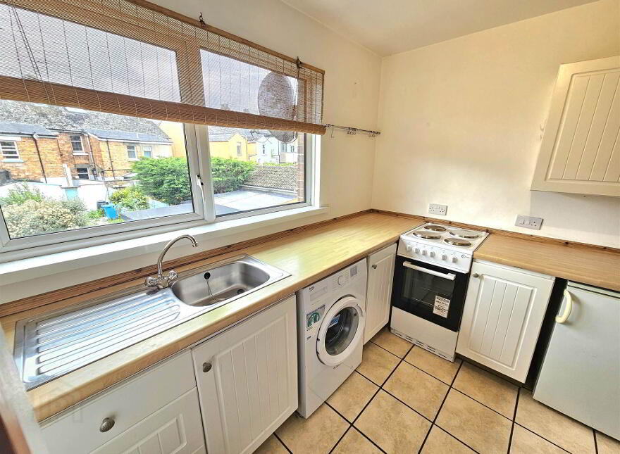 2 Llewellyn Court, Lisburn, BT27 4BB