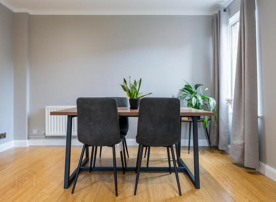Apt 4 Pine Lodge, 3a Cherryvalley, Belfast, BT5 6PH