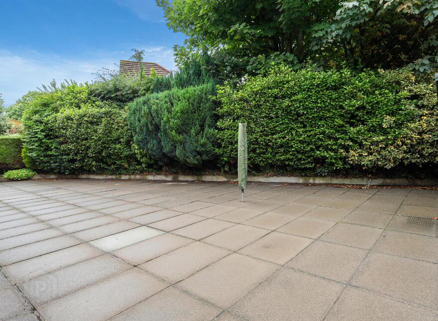 Apt 4 Pine Lodge, 3a Cherryvalley, Belfast, BT5 6PH