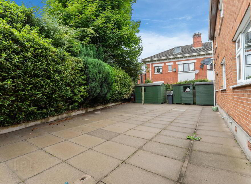 Apt 4 Pine Lodge, 3a Cherryvalley, Belfast, BT5 6PH