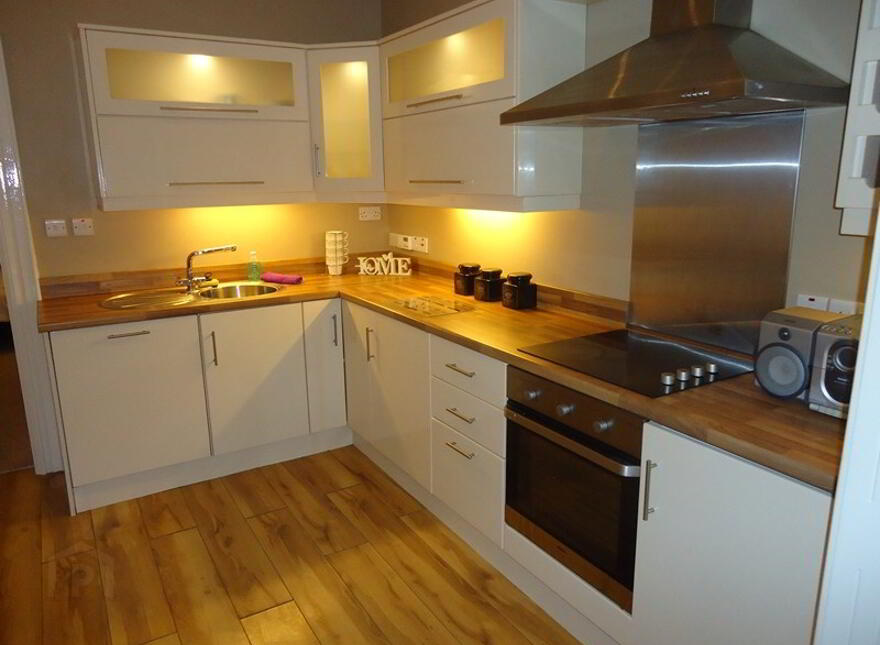 30 The Brook, Apt 1, Enniskillen, BT74 7EU