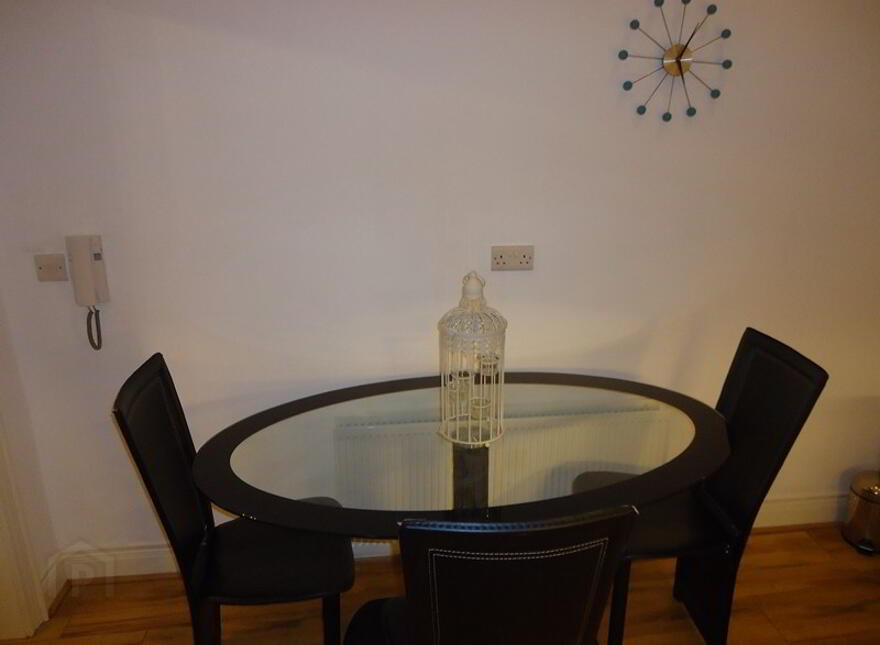 30 The Brook, Apt 1, Enniskillen, BT74 7EU