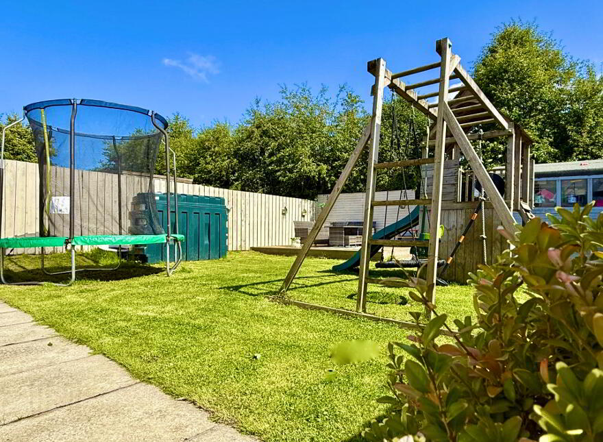 15 Old School Mews, Glenavy, BT29 4BG