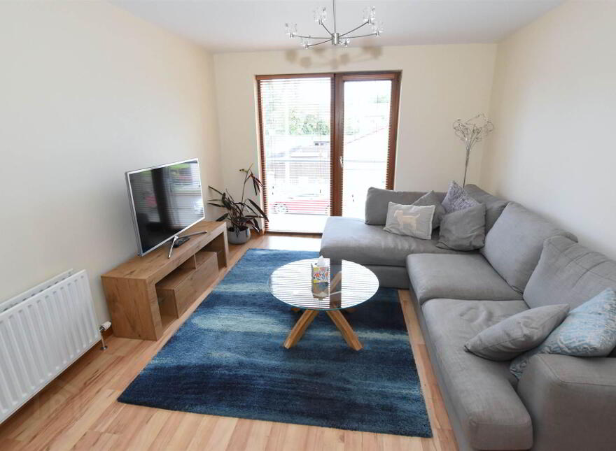 32b Mark Street, Newtownards, BT23 4DT