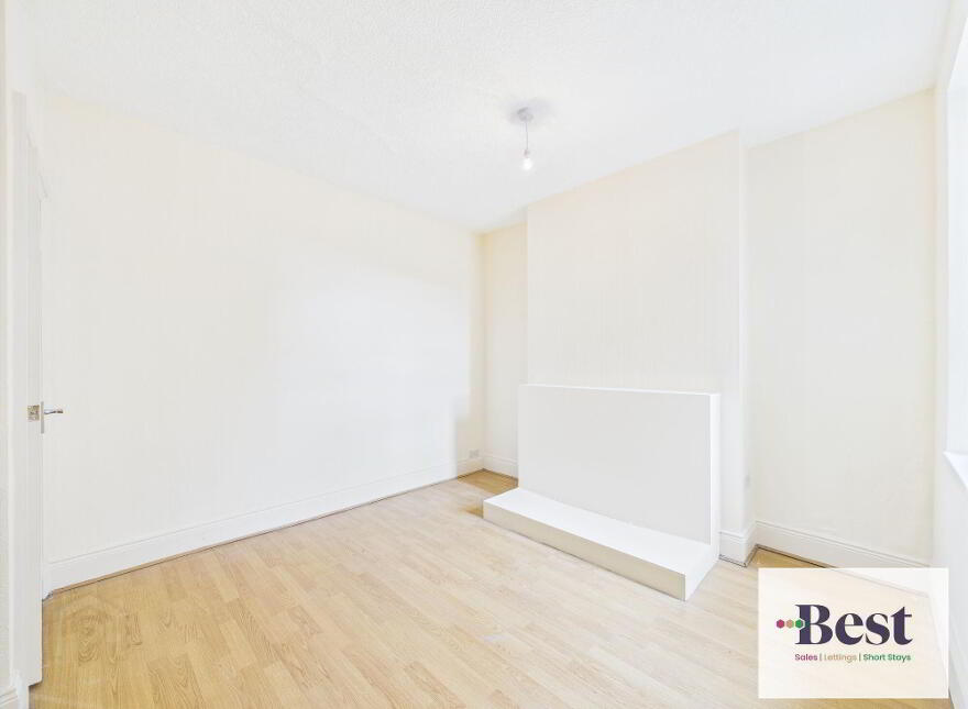 3 Exchange Road, Larne, BT40 1RX