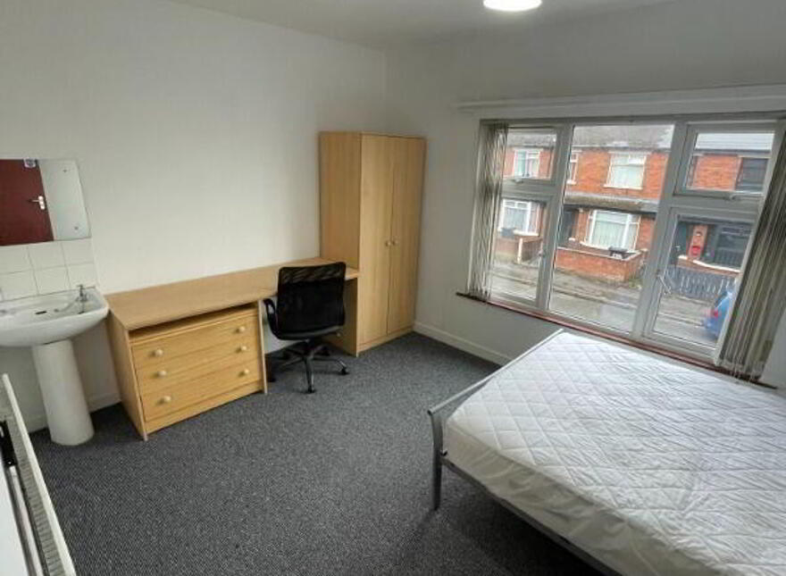 42 Ava Street, Belfast, BT7 3BS
