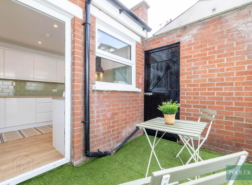7 Willowfield Street, Belfast, BT6 9AU