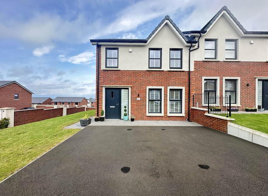 83 Blackthorn Rise, Larne, BT40 2HJ