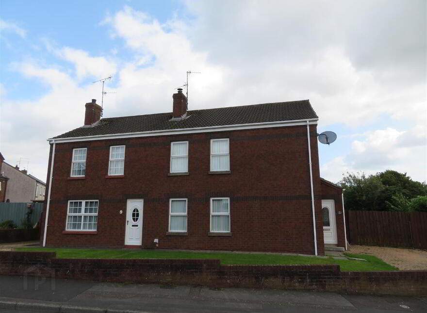 3 Carrick Drive, Lurgan photo