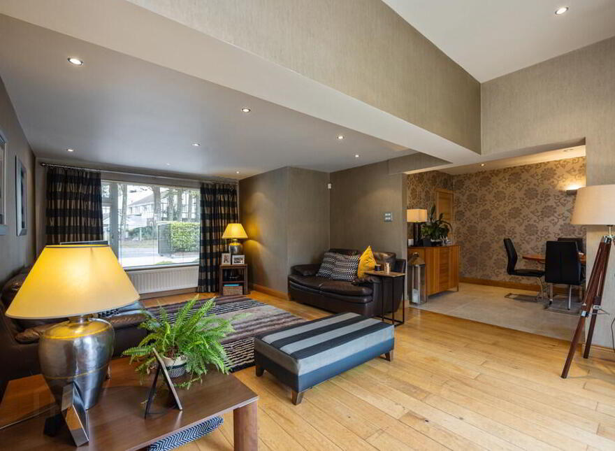 178 Finaghy Road South, Belfast, BT10 0DH