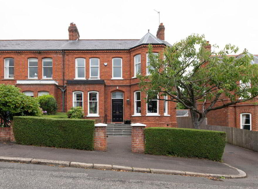 4 Waterloo Gardens, Antrim Road, Belfast, BT15 4EX photo