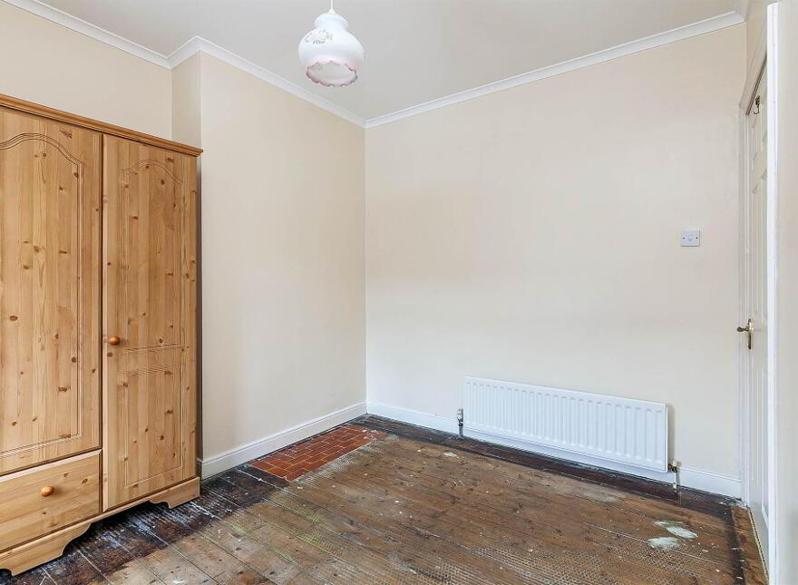 31 Parkgate Ave, Sydenham, Belfast, BT4 1JA