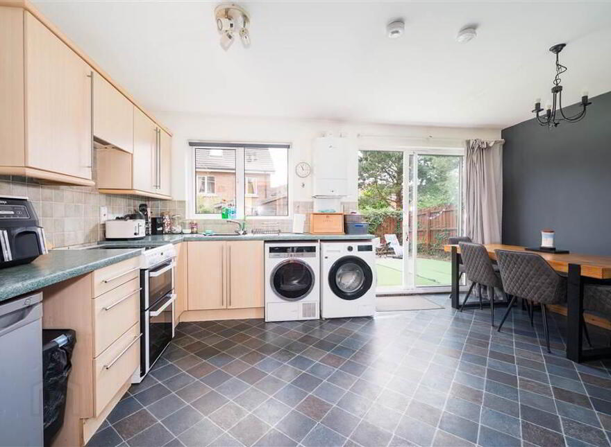 1 Richmond Court, Holywood, BT18 9TD