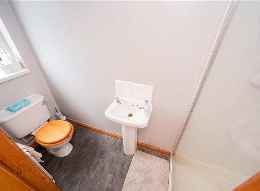 1 Richmond Court, Holywood, BT18 9TD
