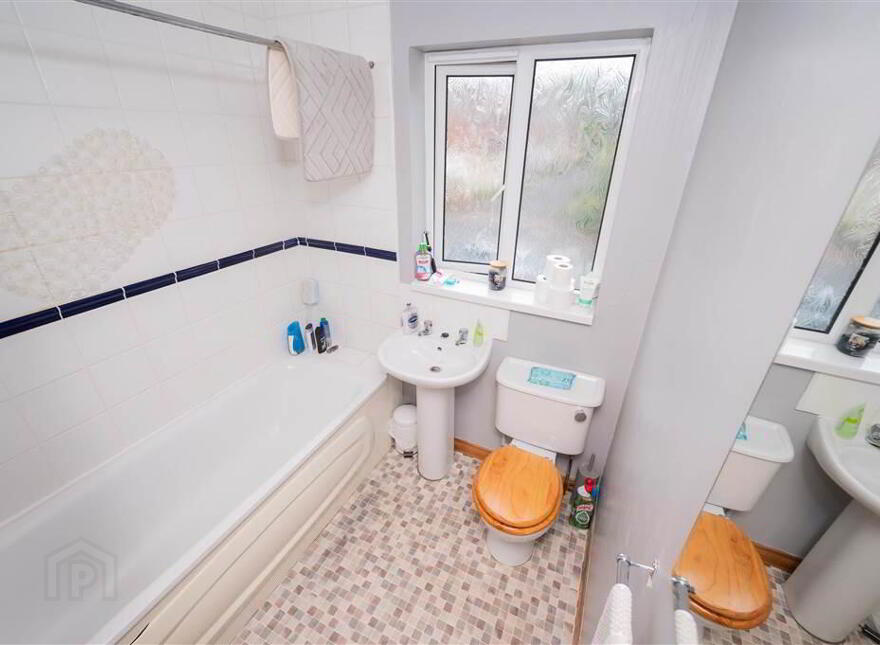 1 Richmond Court, Holywood, BT18 9TD