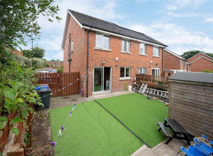 1 Richmond Court, Holywood, BT18 9TD