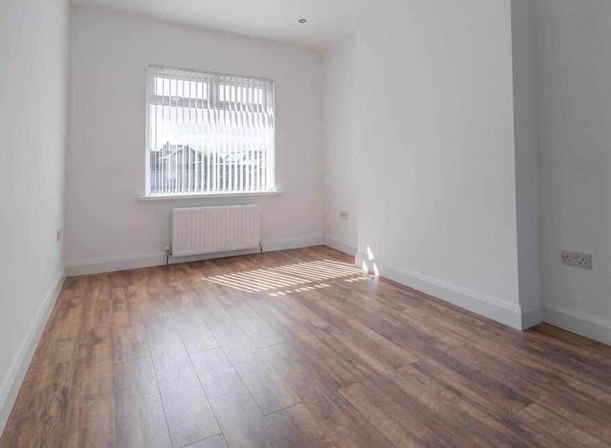 95 Hillhall Road, Lisburn, BT27 5BT