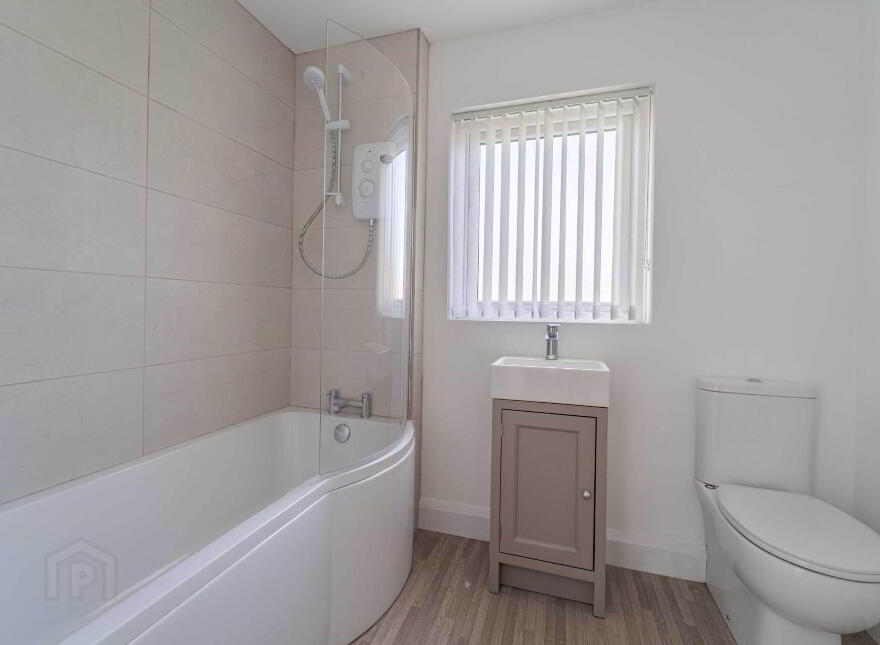 95 Hillhall Road, Lisburn, BT27 5BT