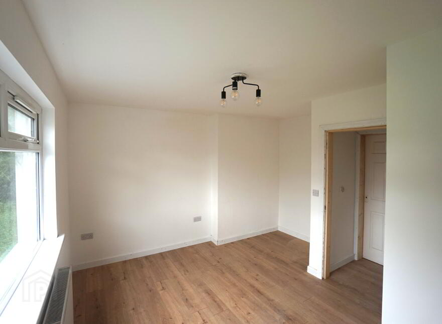 57 Holm Terrace, Dromore, BT25 1HN