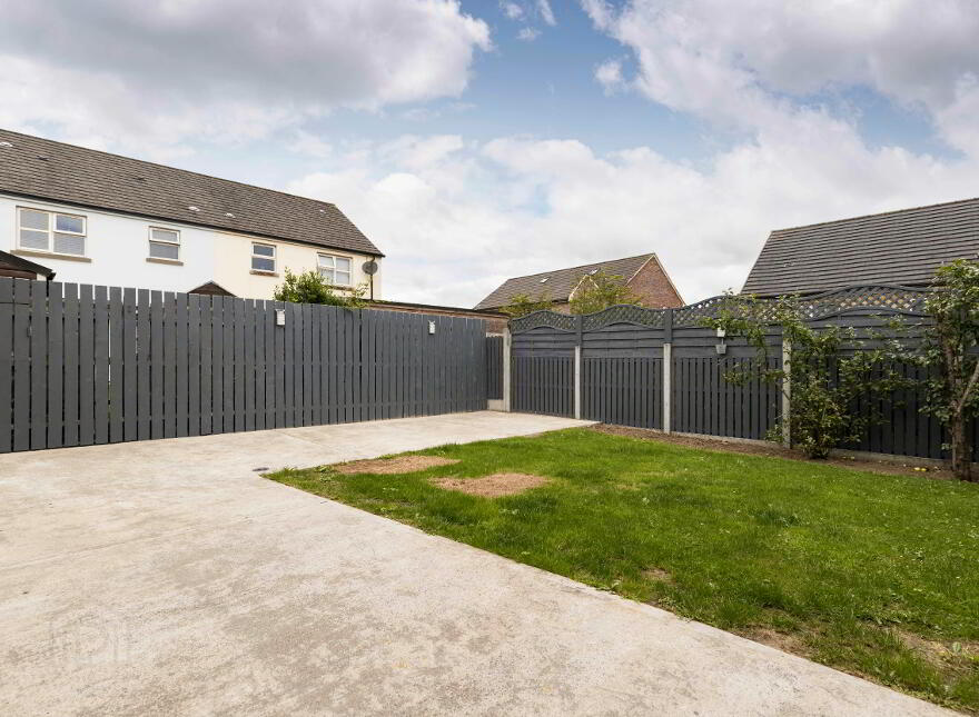 43 Carneyhough Court, Crieve Road, Newry, BT34 2TW