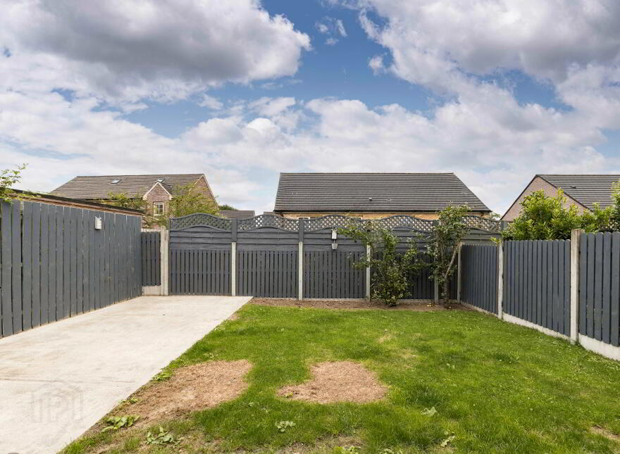 43 Carneyhough Court, Crieve Road, Newry, BT34 2TW