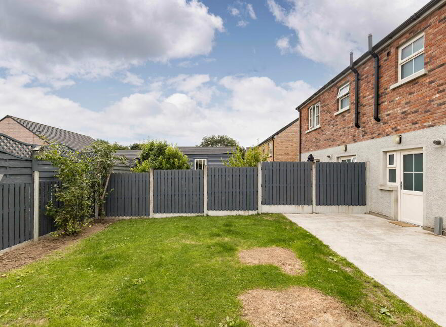 43 Carneyhough Court, Crieve Road, Newry, BT34 2TW