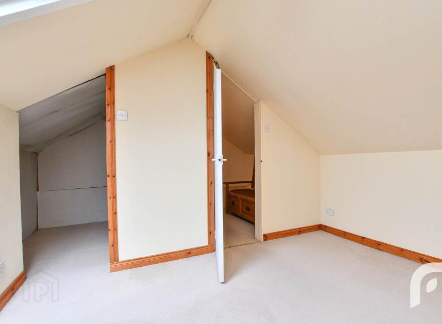 13 Beverley Park, Carnmoney, Newtownabbey, BT36 6NR