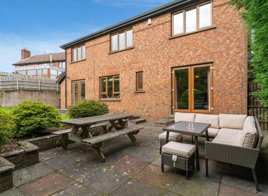 4 Garland Crescent, Manse Road, Belfast, BT8 6YJ