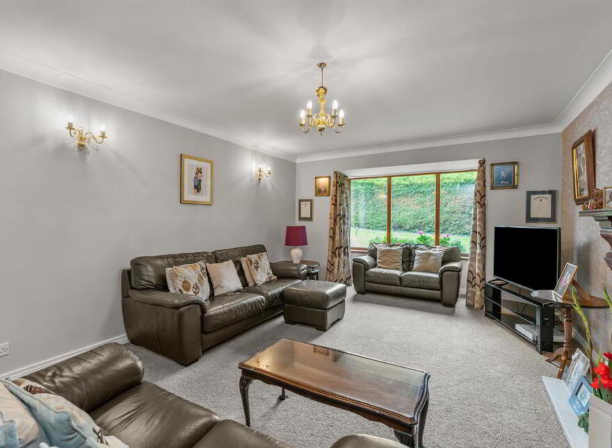 4 Garland Crescent, Manse Road, Belfast, BT8 6YJ