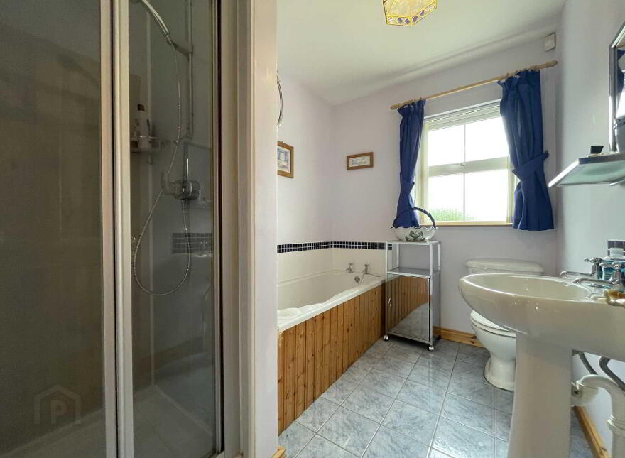 Sheskinarone, Dungloe, F94VX86