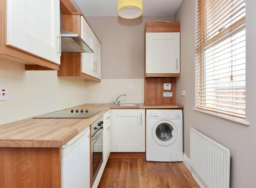 5, 41 Cromwell Road, Belfast, BT7 1JX