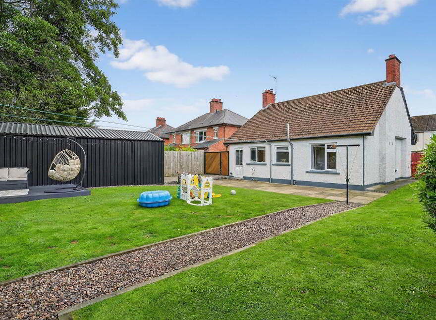 31a Locksley Gardens, Belfast, BT10 0EB