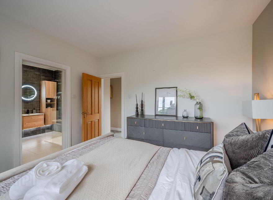 8 Ballyrogan Park, Newtownards, BT23 4SD