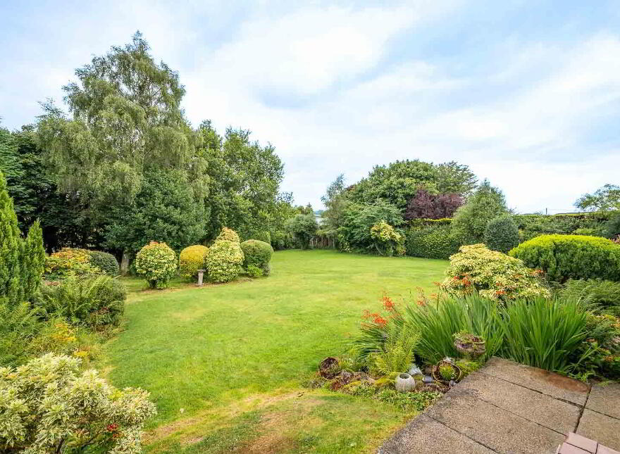 8 Ballyrogan Park, Newtownards, BT23 4SD