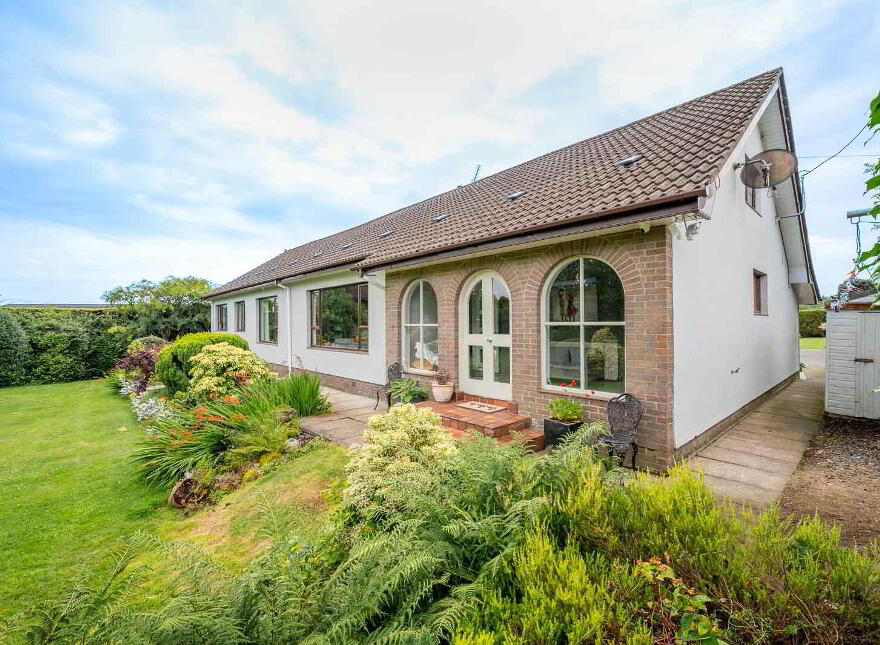 8 Ballyrogan Park, Newtownards, BT23 4SD