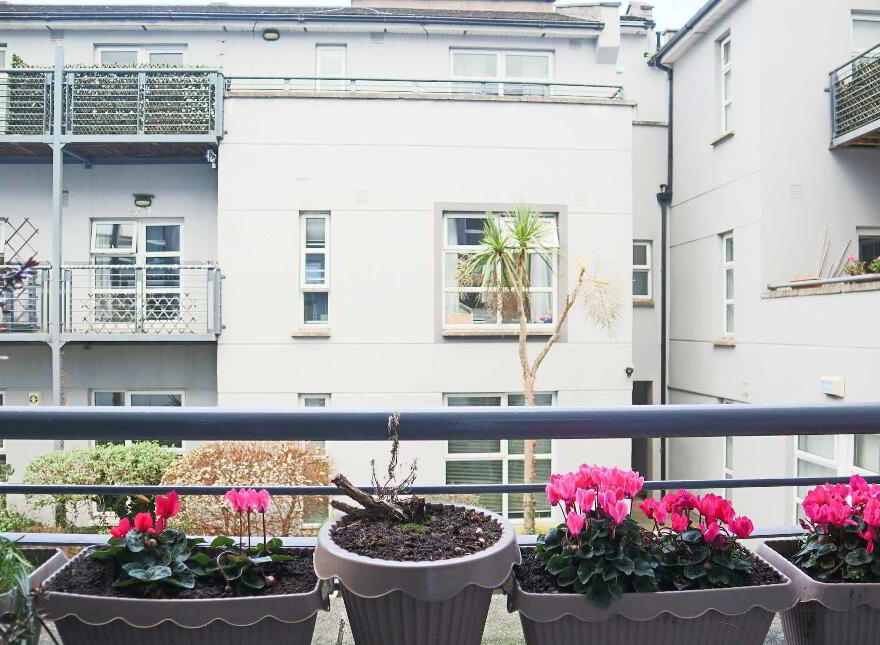 4 Carraig Court, Main Street, Blackrock, Dublin, A94P9W9