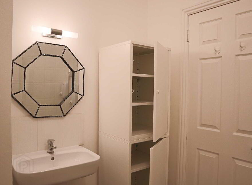 4 Carraig Court, Main Street, Blackrock, Dublin, A94P9W9