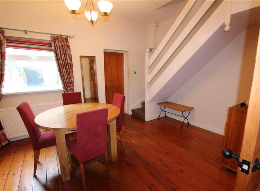 73 Sandhurst Gardens, Stranmillis, Belfast, BT9 5AX