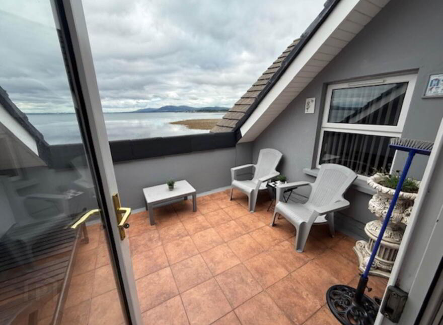48 Swifts Quay, Carrickfergus, BT38 8BQ