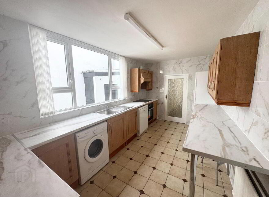 16 Marlborough Terrace, Creggan, Derry, BT48 9AT