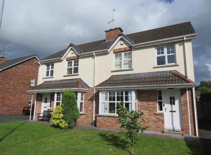 114 Carrigart Crescent, Tullygally, Craigavon, BT65 5EG photo