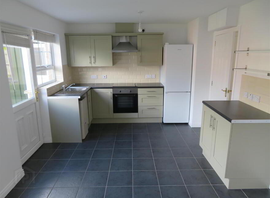 114 Carrigart Crescent, Tullygally, Craigavon, BT65 5EG