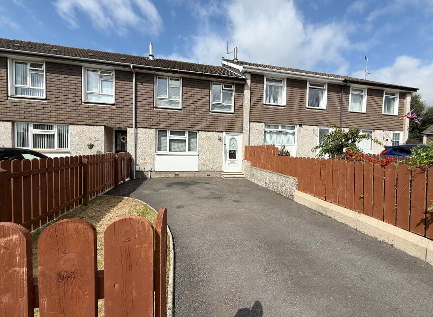 22 Rathvarna Walk, Lisburn, BT28 2UD