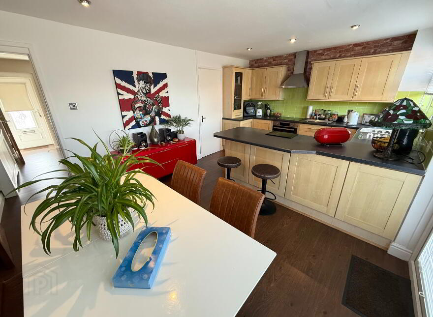 22 Rathvarna Walk, Lisburn, BT28 2UD