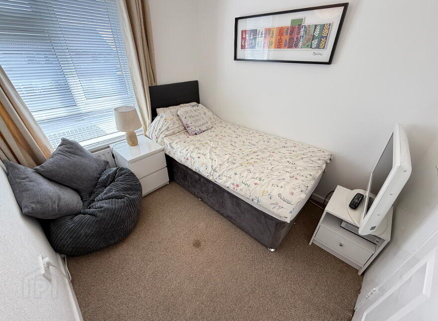 22 Rathvarna Walk, Lisburn, BT28 2UD