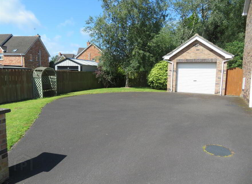 39 Toberhewny Lodge, Lurgan, Craigavon, BT66 7FL