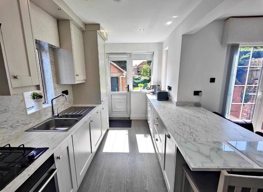 15 Alexandra Gardens, Belfast, BT15 3LJ