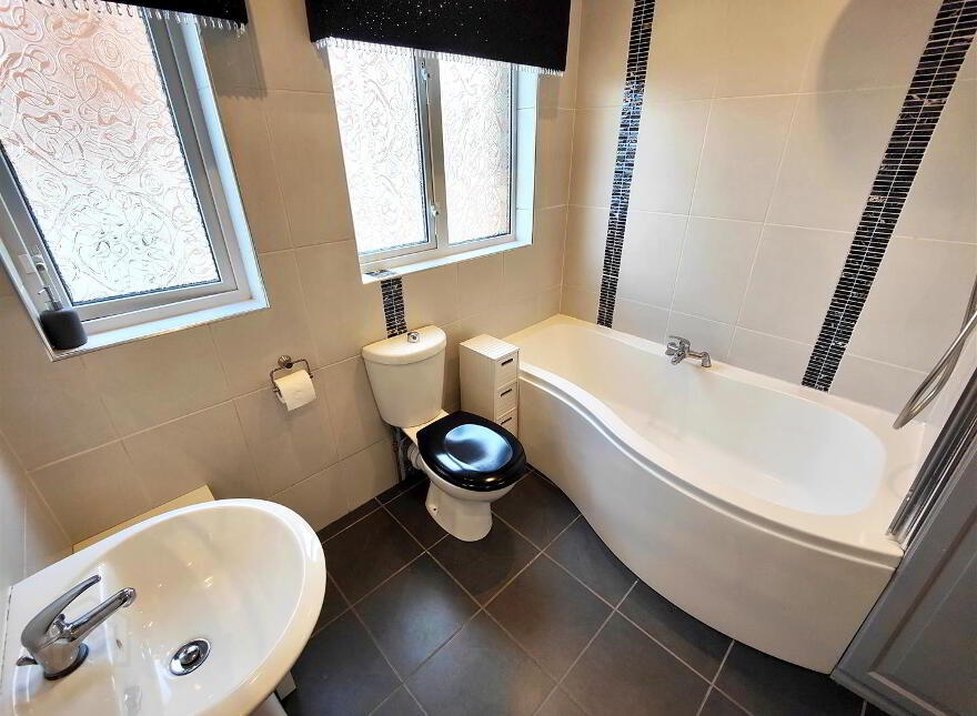 15 Alexandra Gardens, Belfast, BT15 3LJ
